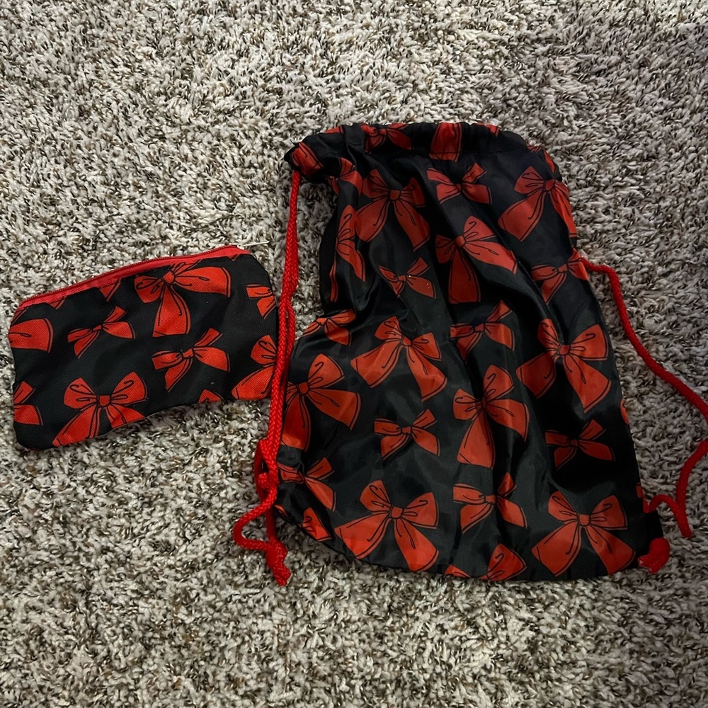 Red minnie mouse bow drawstring backpack and pencil case